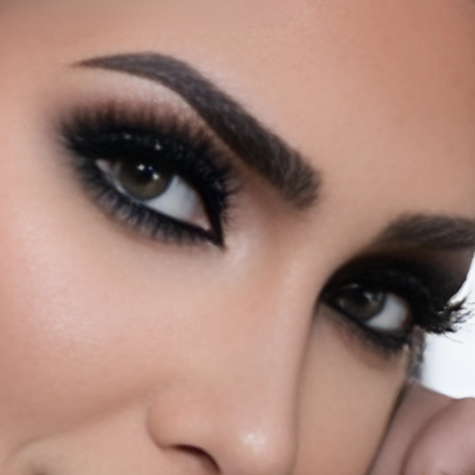 Bella Hazel Contact Lenses – Natural Collection EYE DOT